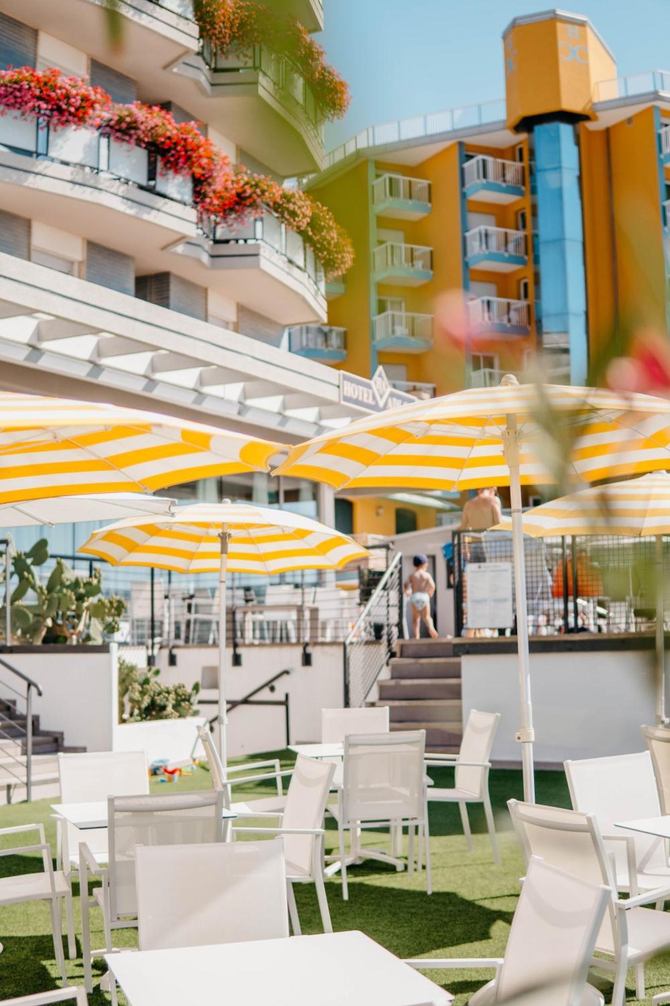 Hotel Adlon Lido di Jesolo Zewnętrze zdjęcie